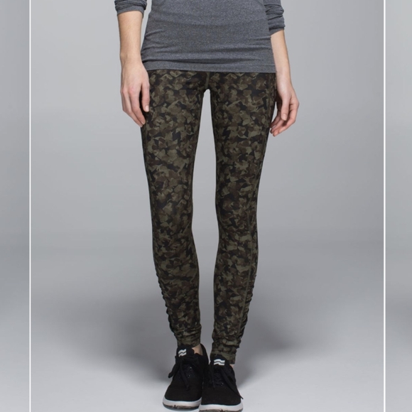 Lululemon Speed Tight III *All Full-On Lux Mystic Jungle Fatigue Green Black - Picture 2 of 15